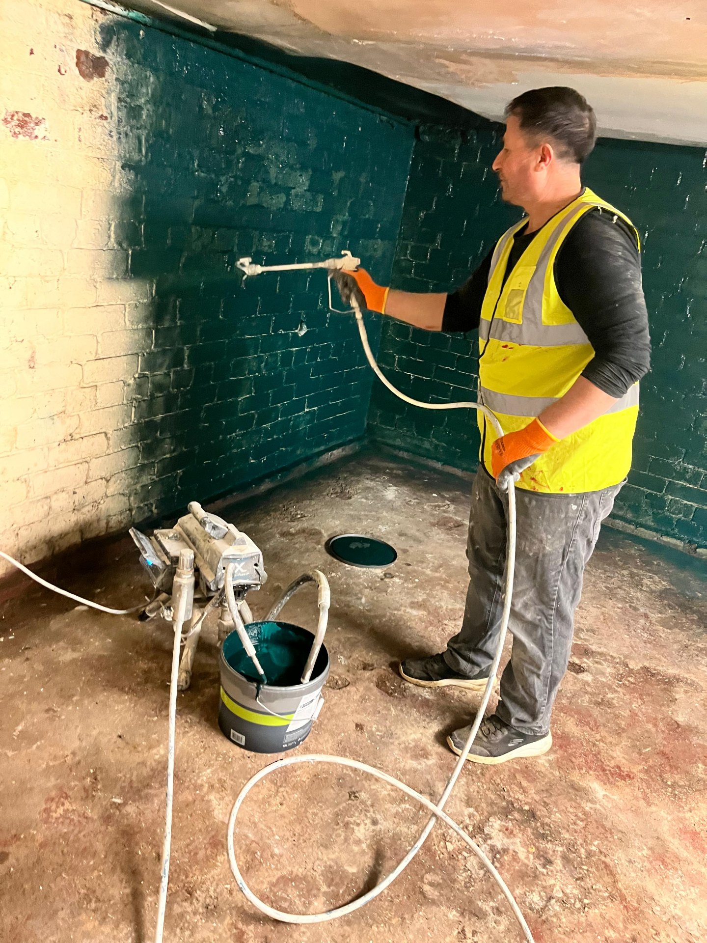 Plastering & Decoration